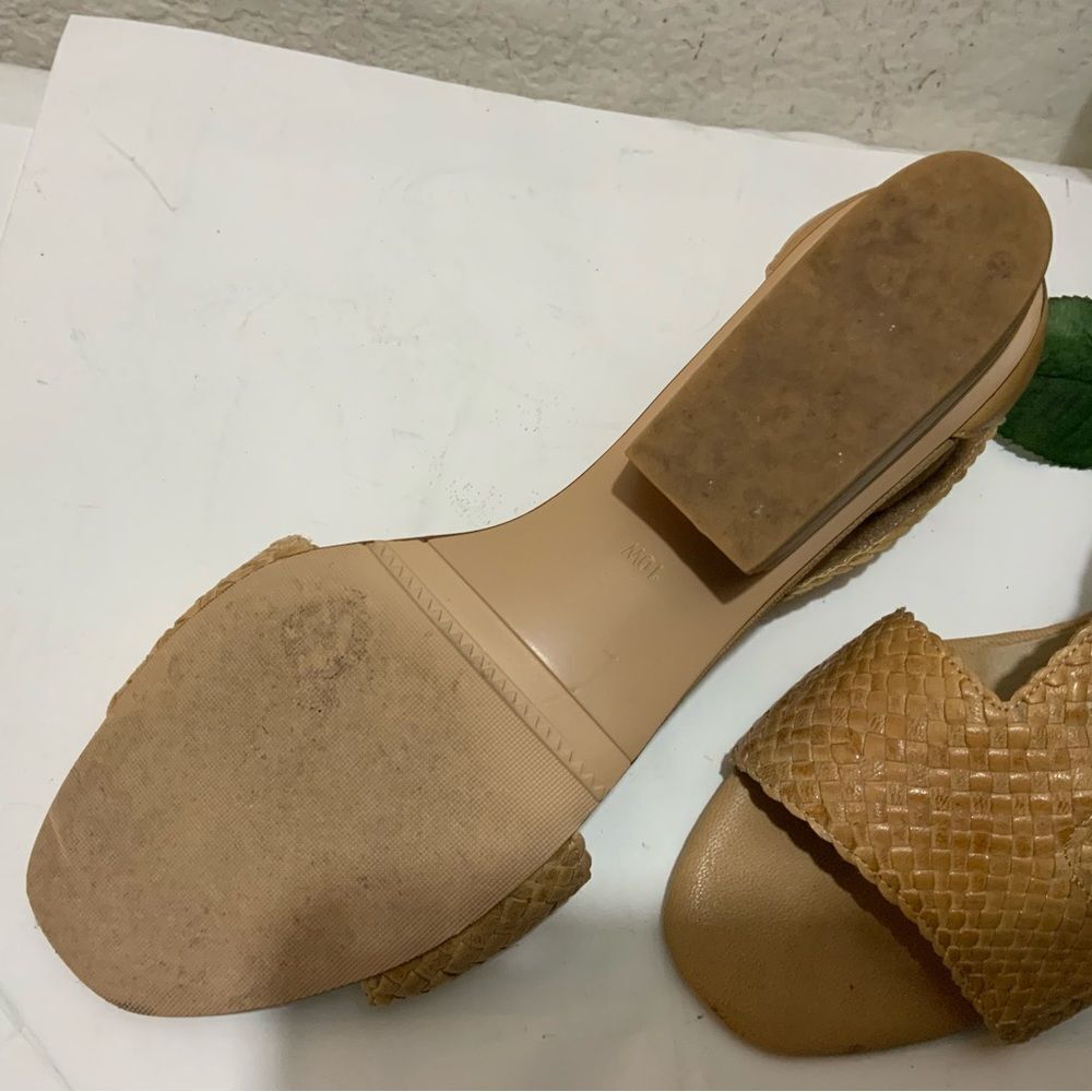 Vaneli Charee Tan  Woven Leather Ankle Strap Block Heel Sandals size 10 wide - Picture 10 of 12